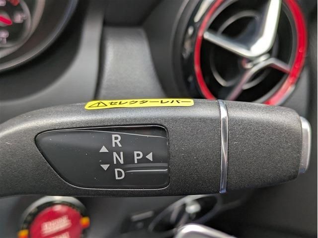 MERCEDES BENZ CLA CL 2018 Image 31