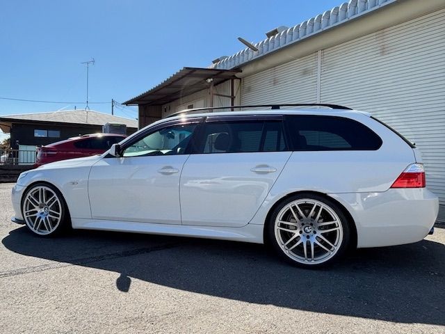 BMW 5SERIES TOURING 2009 Image 31