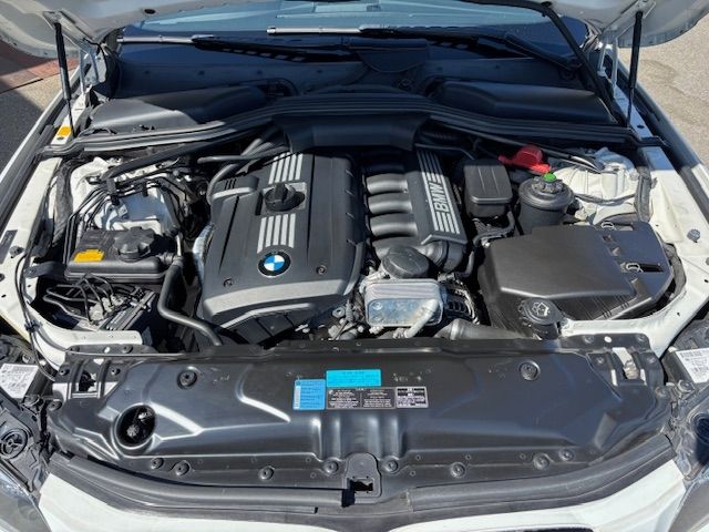 BMW 5SERIES TOURING 2009 Image 31