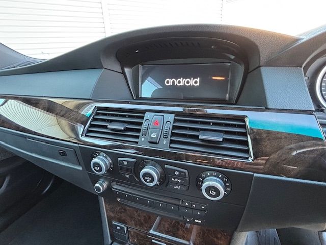 BMW 5SERIES TOURING 2009 Image 31