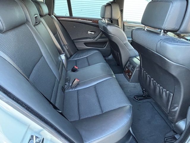 BMW 5SERIES TOURING 2009 Image 31