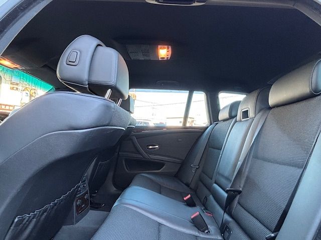 BMW 5SERIES TOURING 2009 Image 31