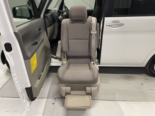 DAIHATSU TANTO 2013 Image 31