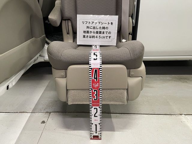 DAIHATSU TANTO 2013 Image 31