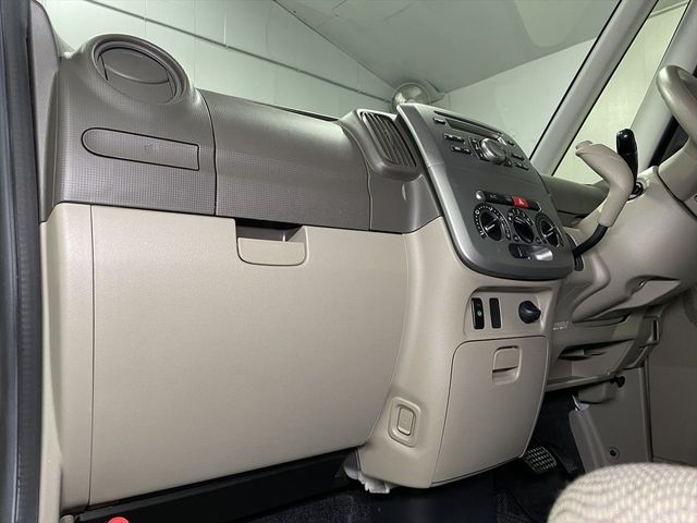 DAIHATSU TANTO 2013 Image 31