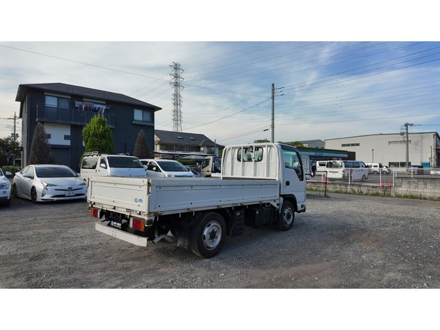 ISUZU ELF 2012 Image 31
