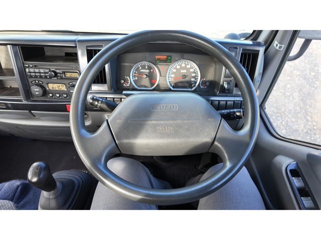 ISUZU ELF 2012 Image 31