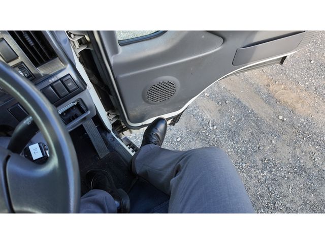 ISUZU ELF 2012 Image 31