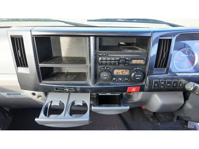 ISUZU ELF 2012 Image 31