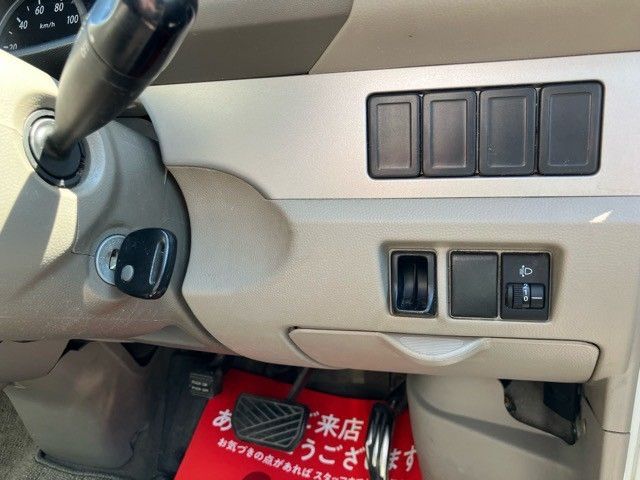 SUZUKI EVERY WAGON 2013 Image 31