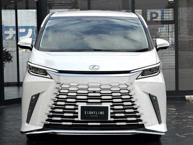 TOYOTA LEXUS LM500H 2024 Image 31