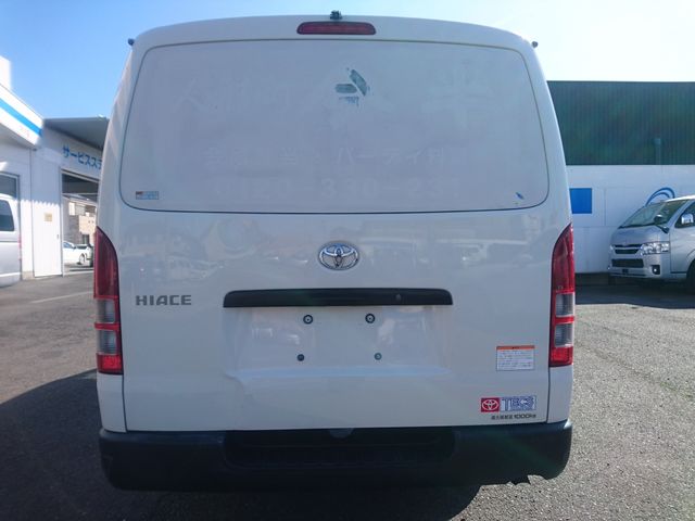 TOYOTA HIACE VAN 2WD 2020 Image 31