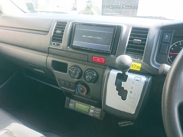 TOYOTA HIACE VAN 2WD 2020 Image 31