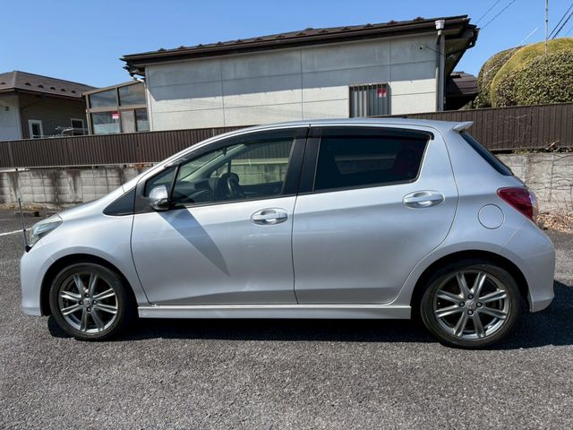 TOYOTA VITZ 2012 Image 31