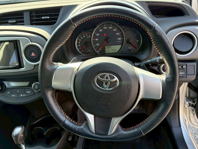 TOYOTA VITZ 2012 Image 31