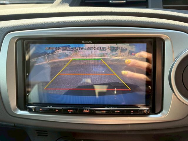 TOYOTA VITZ 2012 Image 31