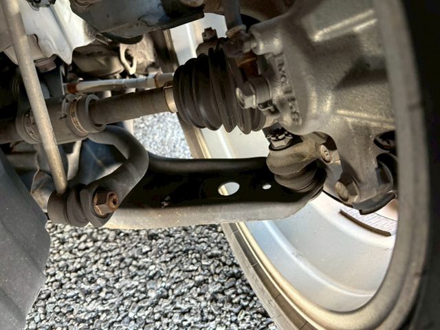 TOYOTA VITZ 2012 Image 31