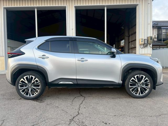 TOYOTA YARIS CROSS HYBRID 2021 Image 31