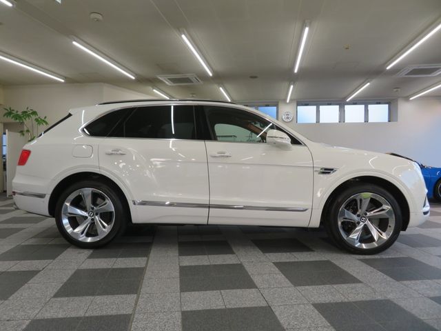 BENTLEY BENTAYGA 2019 Image 31