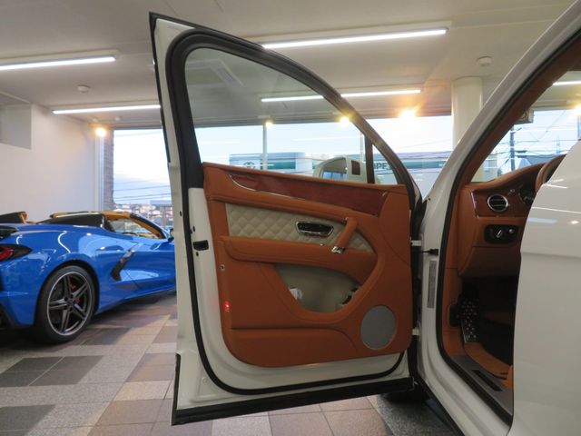 BENTLEY BENTAYGA 2019 Image 31