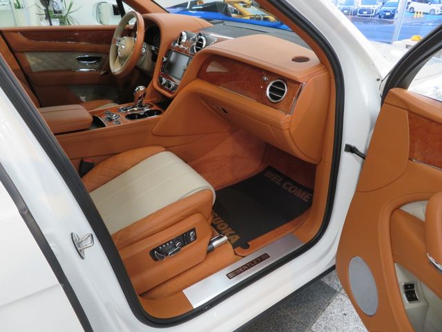 BENTLEY BENTAYGA 2019 Image 31