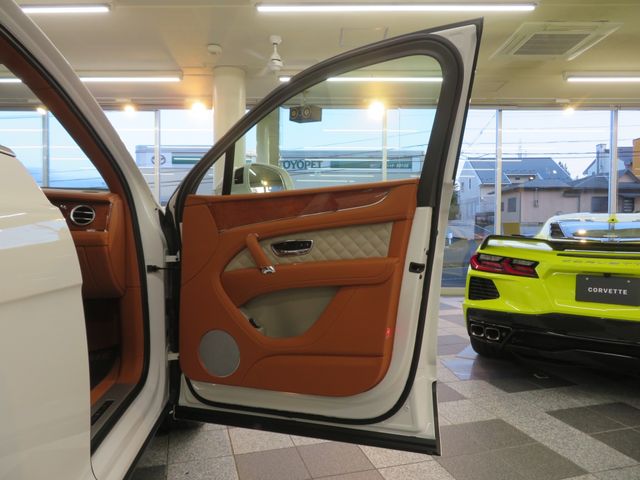 BENTLEY BENTAYGA 2019 Image 31