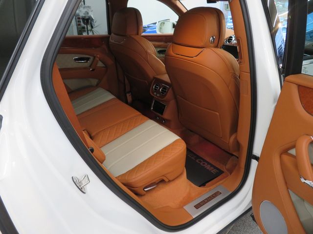 BENTLEY BENTAYGA 2019 Image 31