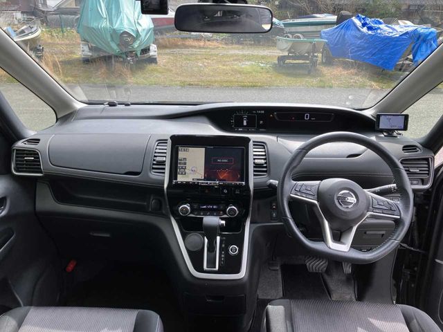 NISSAN SERENA  S-HYBRID 2017 Image 31