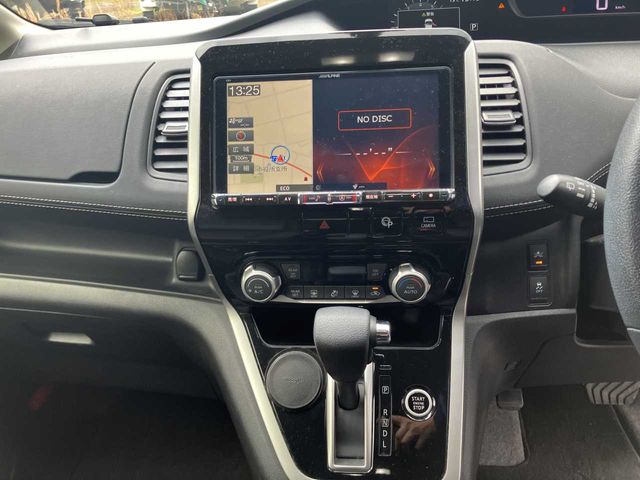 NISSAN SERENA  S-HYBRID 2017 Image 31