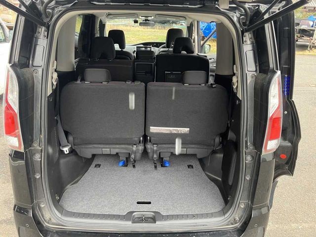 NISSAN SERENA  S-HYBRID 2017 Image 31