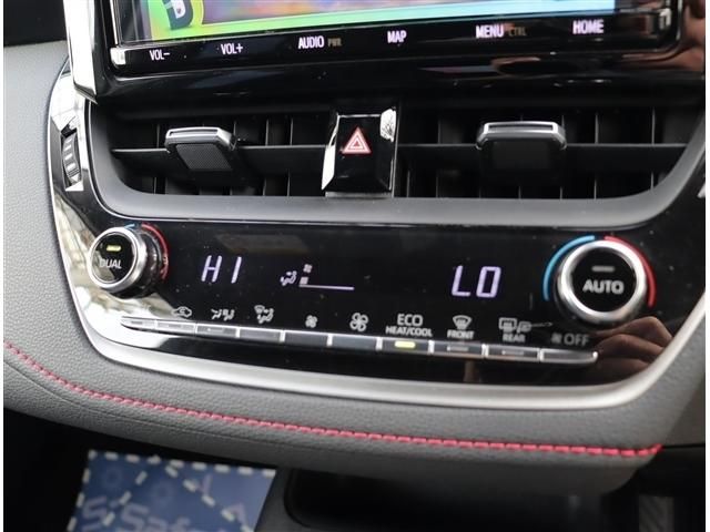 TOYOTA COROLLA SPORT HYBRID 2019 Image 31