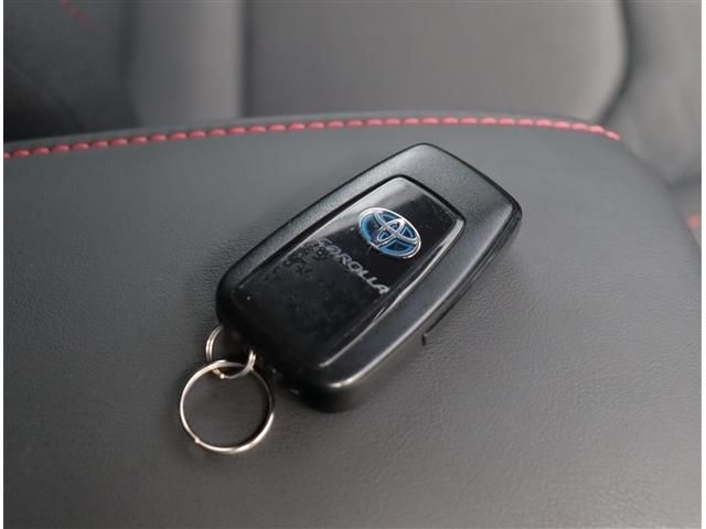 TOYOTA COROLLA SPORT HYBRID 2019 Image 31