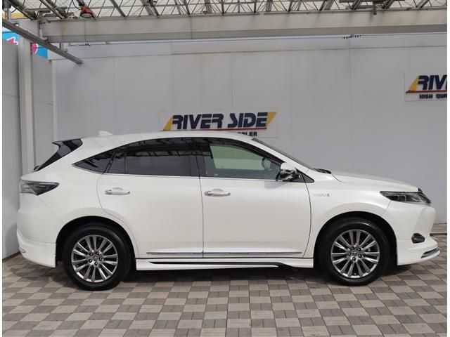 TOYOTA HARRIER 4WD 2017 Image 31