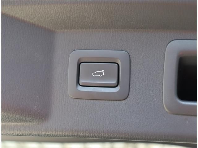 MAZDA CX-8 2023 Image 31