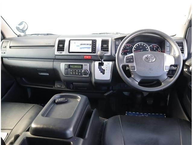 TOYOTA HIACE VAN 2WD 2018 Image 31