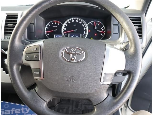 TOYOTA HIACE VAN 2WD 2018 Image 31