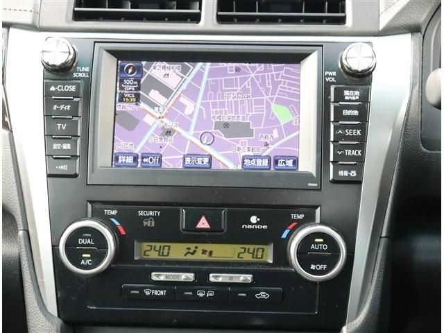 TOYOTA CAMRY HYBRID 2012 Image 31