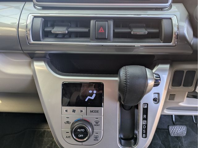 TOYOTA PIXIS JOY 2016 Image 31