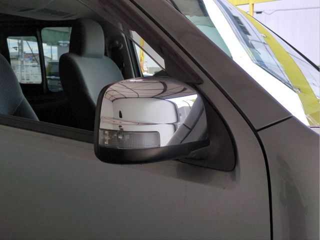 NISSAN NV350 CARAVAN 2020 Image 31