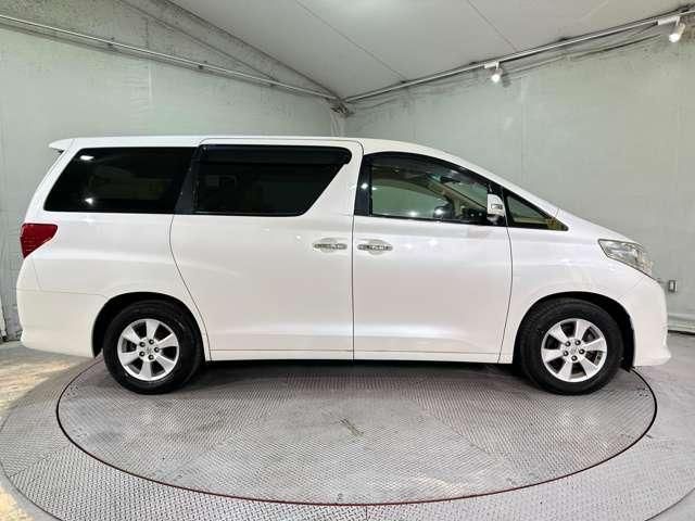 TOYOTA ALPHARD 2013 Image 31
