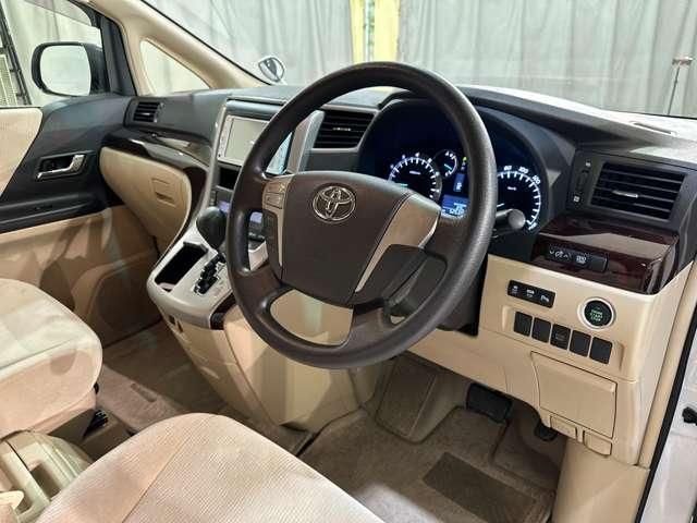 TOYOTA ALPHARD 2013 Image 31