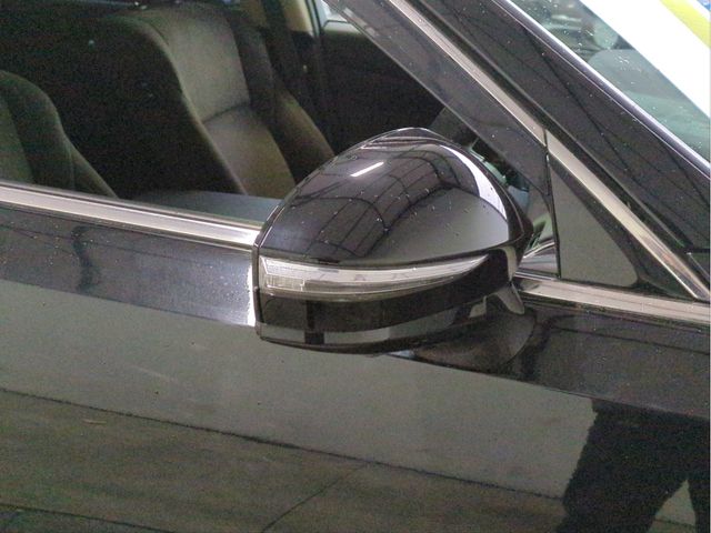 TOYOTA CROWN SEDAN 2013 Image 31