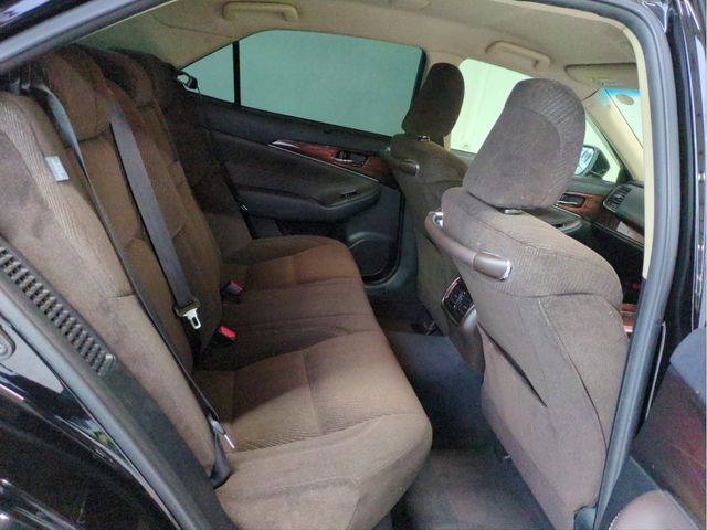 TOYOTA CROWN SEDAN 2013 Image 31