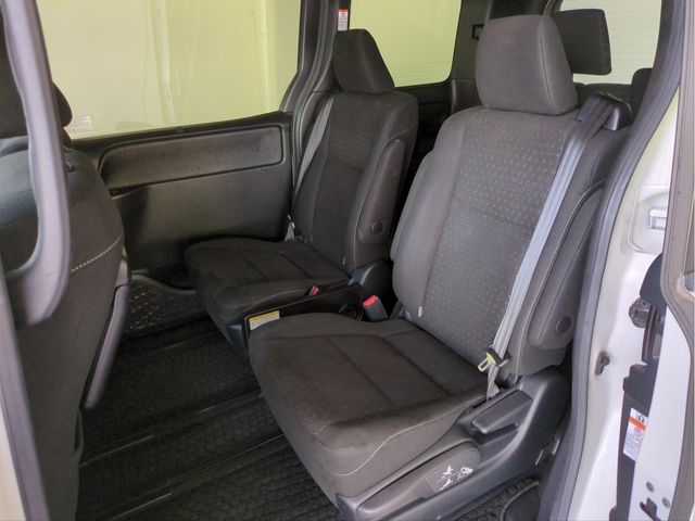 TOYOTA NOAH 2017 Image 31