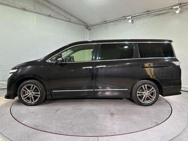 NISSAN ELGRAND 2012 Image 31