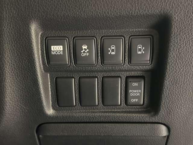 NISSAN ELGRAND 2012 Image 31
