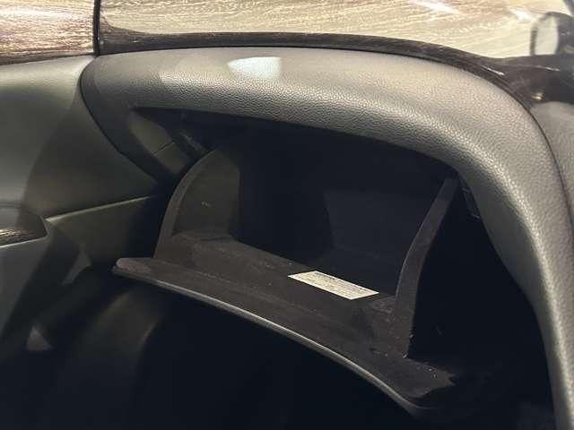 NISSAN ELGRAND 2012 Image 31