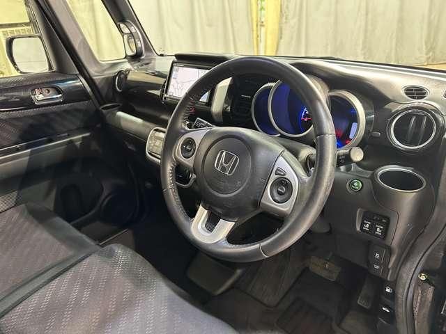 HONDA N BOX CUSTOM 2014 Image 31