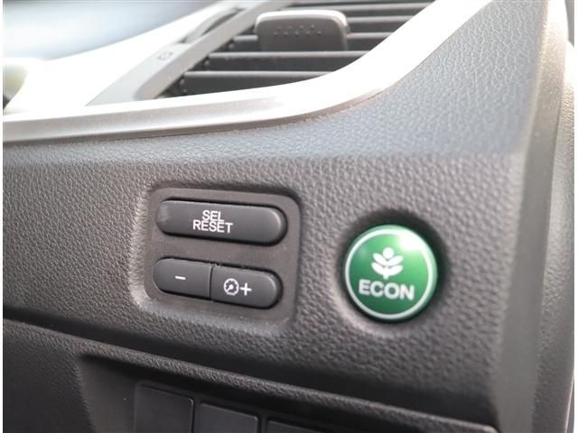 HONDA JADE HYBRID 2015 Image 31