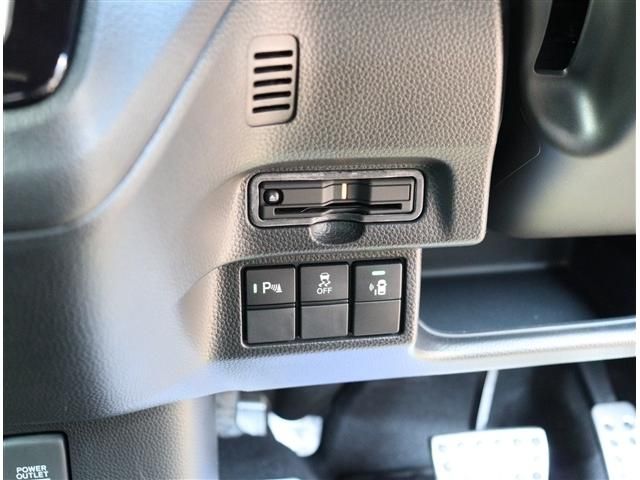 HONDA N BOX CUSTOM 2022 Image 31